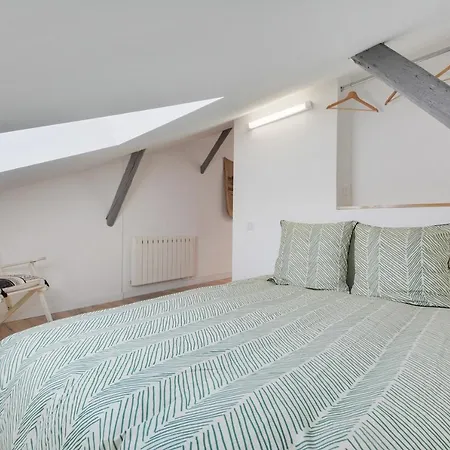 Le Saint-julien V Apartment